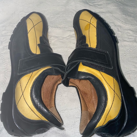 Donald J Pliner DJP LEATHER Black & Yellow Sneaker - Picture 7 of 15